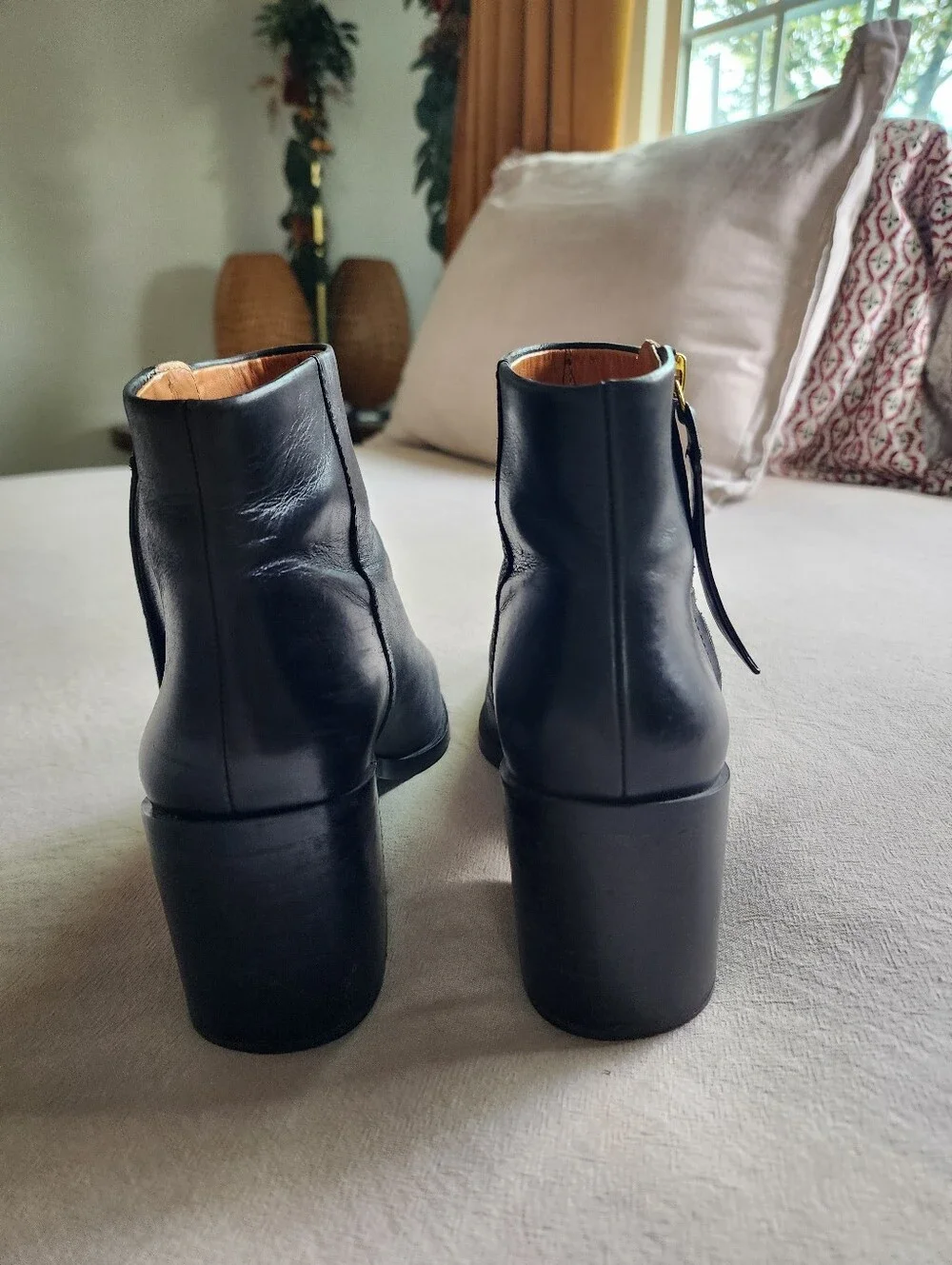 & Other Stories Pointed Toe Heeled Leather Boots Black